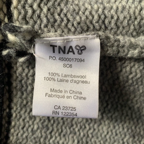 Aritzia Vintage Y2K TNA Lambswool Cardigan Small - Picture 6 of 6